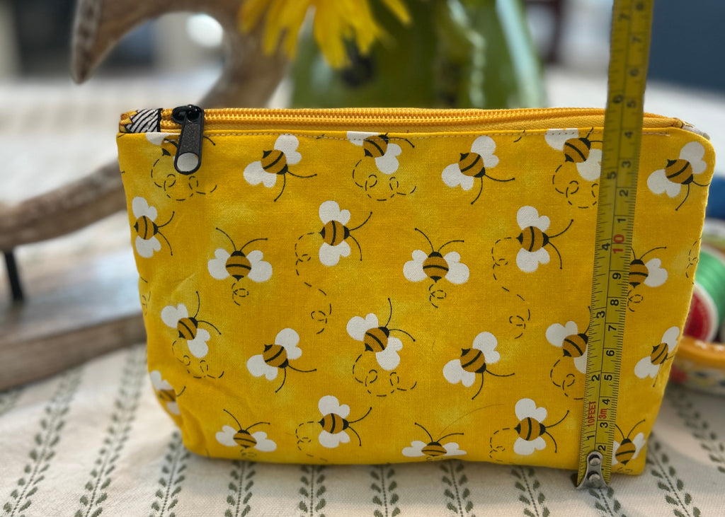 Cosmetic Zipper Pouch - Bee Kind to Bumbles
