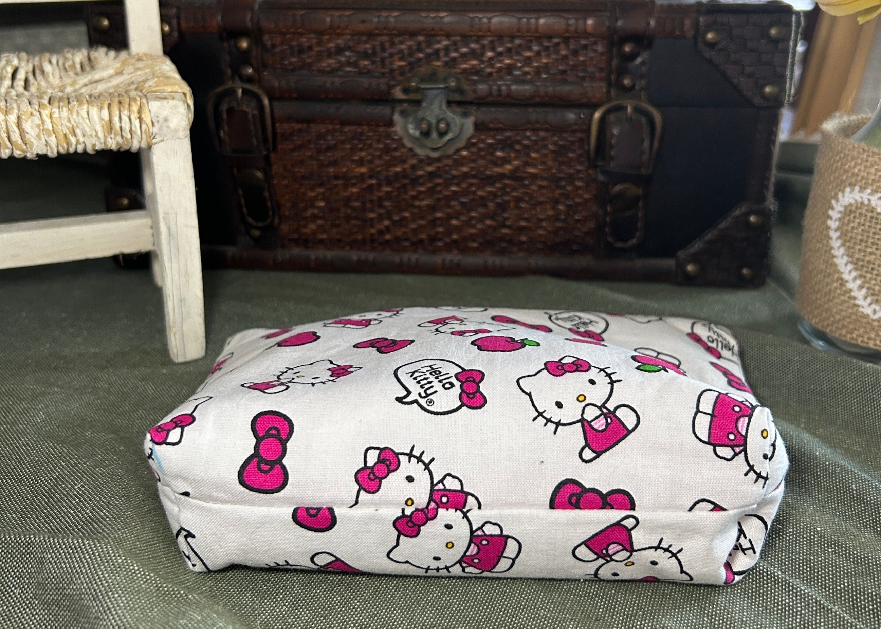 Hello Kitty Cosmetic Zipper Pouch