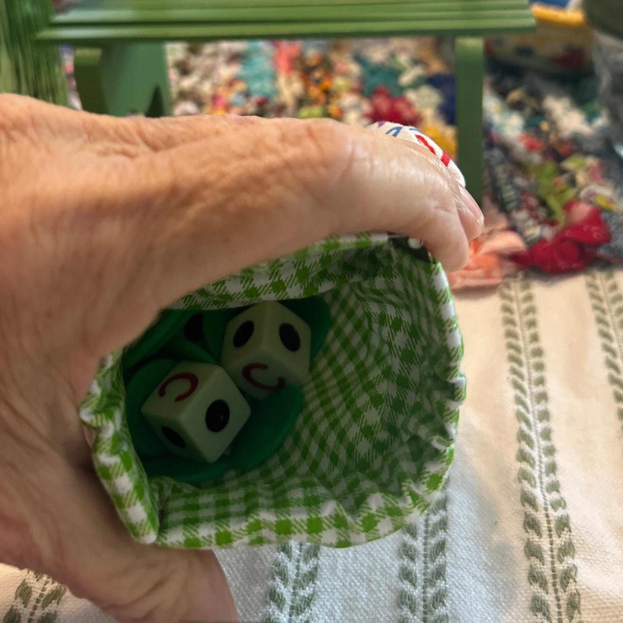 Kiss Clasp Pouch - Alphabet