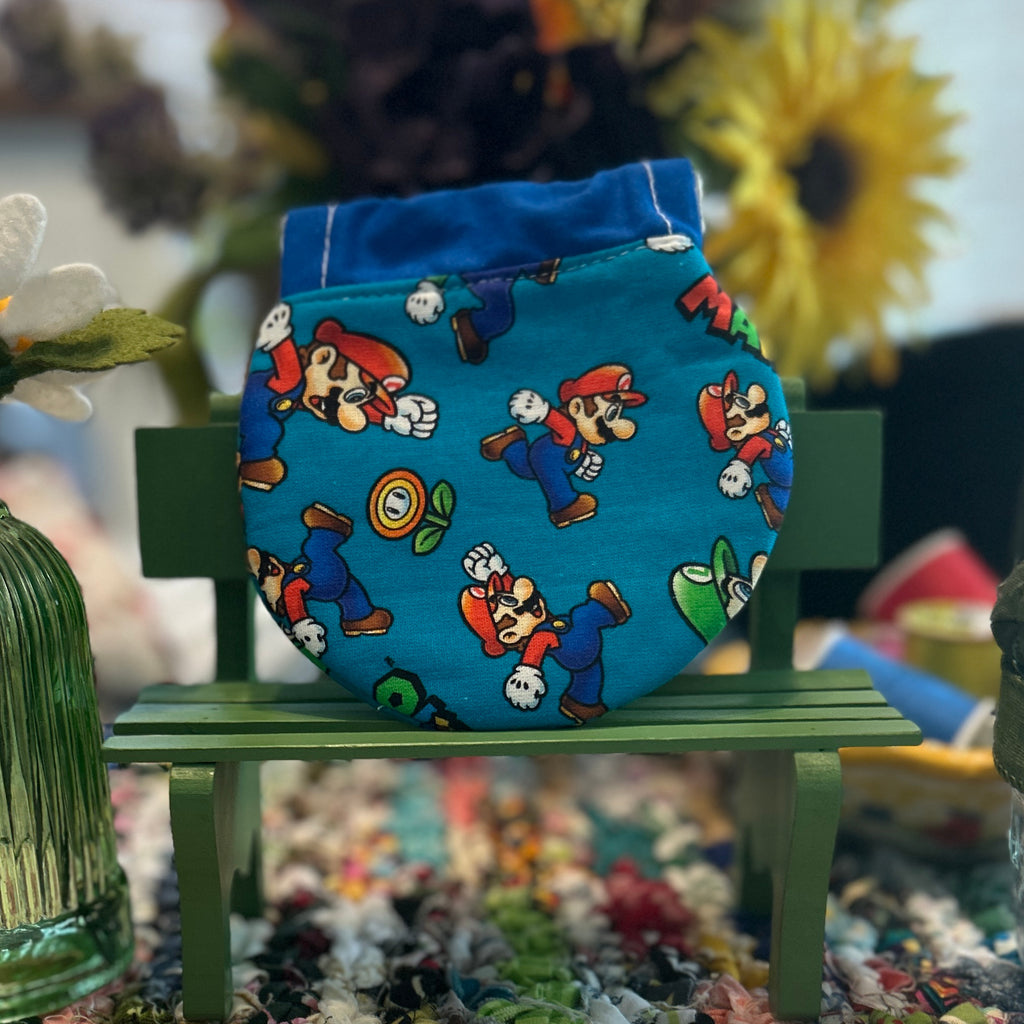 Kiss Clasp Pouch - Super Mario