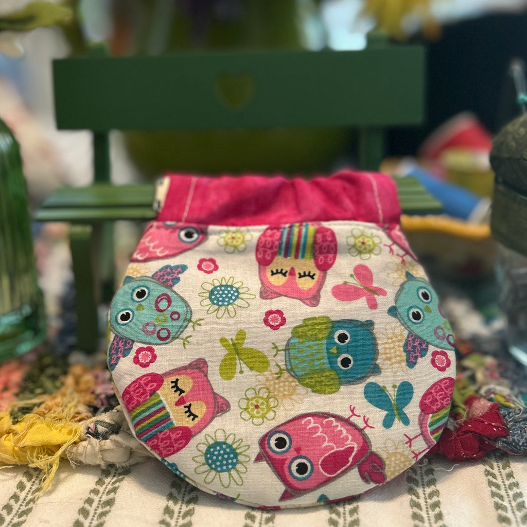 Kiss Clasp Pouch - Tossed Owls