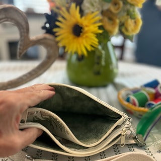 Cross Body Bag - Papillon Air Mail